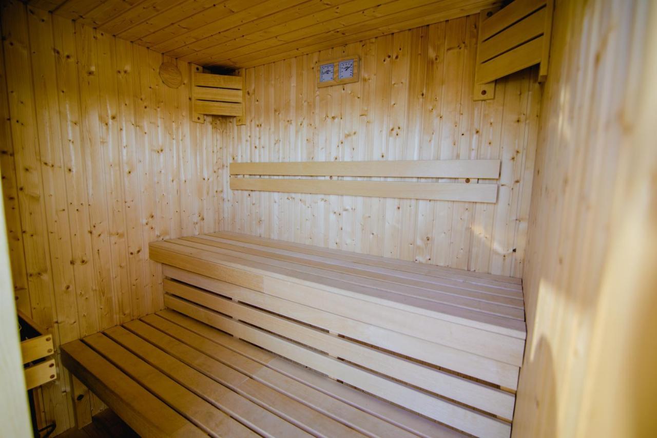 Houseboat- Dom Na Wodzie Z Sauna I Mozliwoscia Plywania Iława Exterior foto